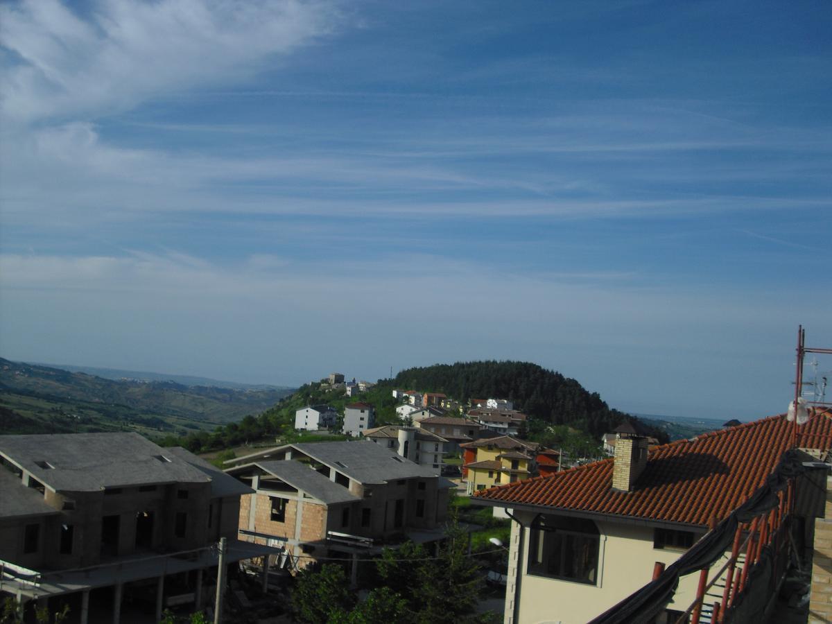 Отель La Collinetta Sas Montazzoli Экстерьер фото